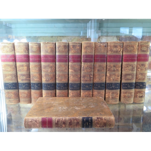 1401 - Twelve leather bound volumes Pantolgia A new Cyclopedia 1813, general wear to all