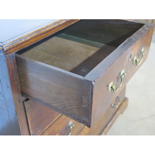 160 - A Georgian oak chest with two short over three long graduating drawers with good colour and patina, ... 