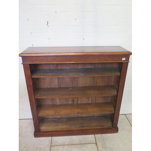 189 - A Victorian mahogany four shelf book case with adjustable shelves, 121cm tall x 121cm x 33cm - in so... 