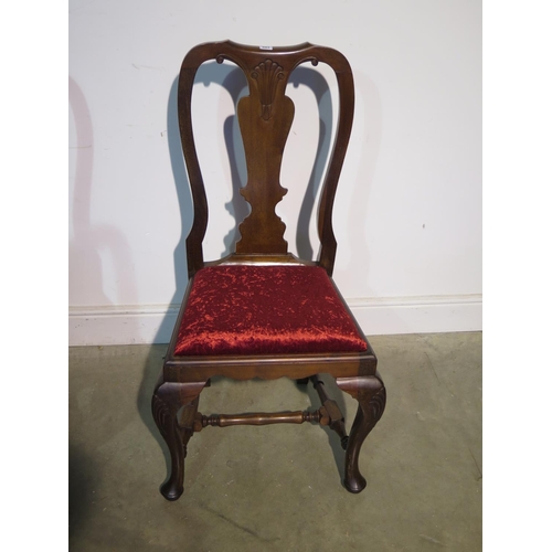 201 - A set of four early 1900s mahogany Queen Anne style dining chairs with drop in seats, in good sturdy... 