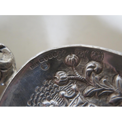 595 - A pair of silver ornate spoons, by Samuel Boyce Landeck, Cheter 1902, approx 4.4 troy oz, in good co... 