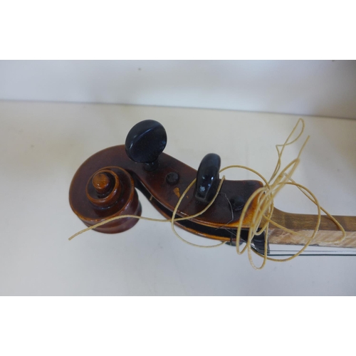 1263 - A violin with a one piece 14 1/4 inch,  36cm single piece back with a theador Berger 1923 label, Mak... 