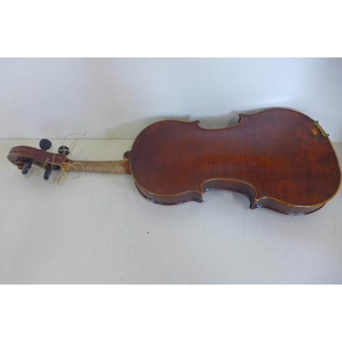 1263 - A violin with a one piece 14 1/4 inch,  36cm single piece back with a theador Berger 1923 label, Mak... 