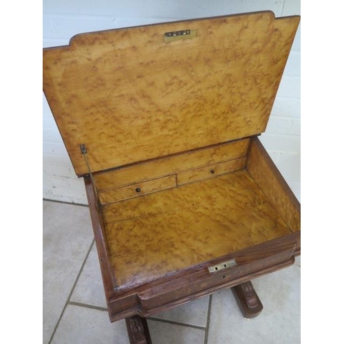 104 - A Victorian oak Davenport with four active drawers, and a maple interior, 84cm tall x 54cm x 54cm