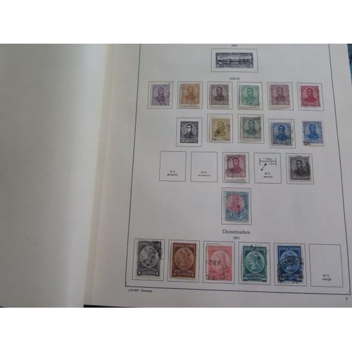 1361 - A nicely displayed collection of Argentina stamps in a printed old style Kabe album with issues from... 