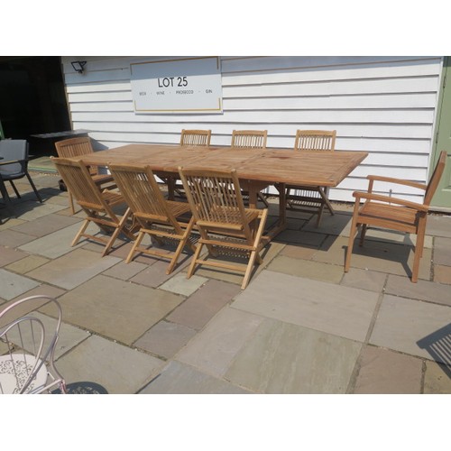 40 - A new boxed teak garden table with 2 armchairs and 6 folding chairs with 2 foldout leaves, extends f... 