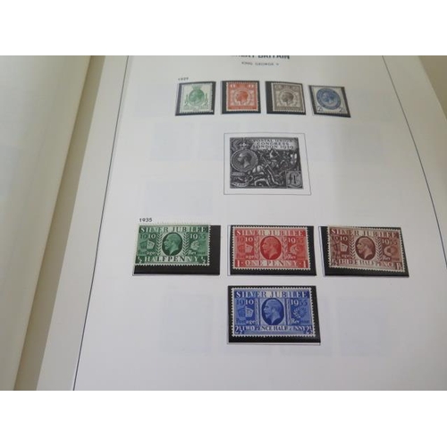 1054 - A single Great Britain collection of stamps, many mint condition