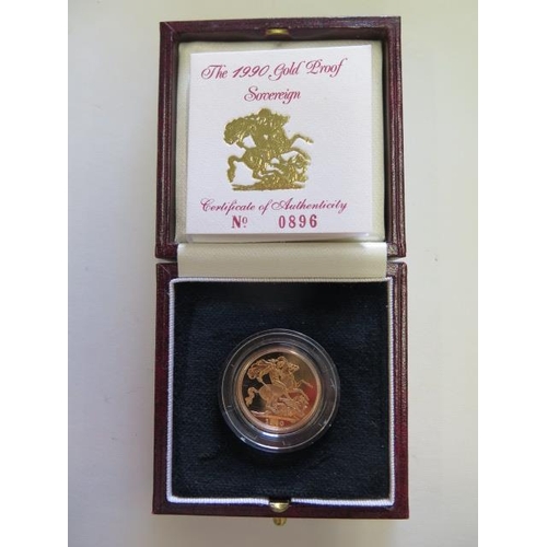 926 - An Elizabeth II gold proof full sovereign, dated 1990 no 0896