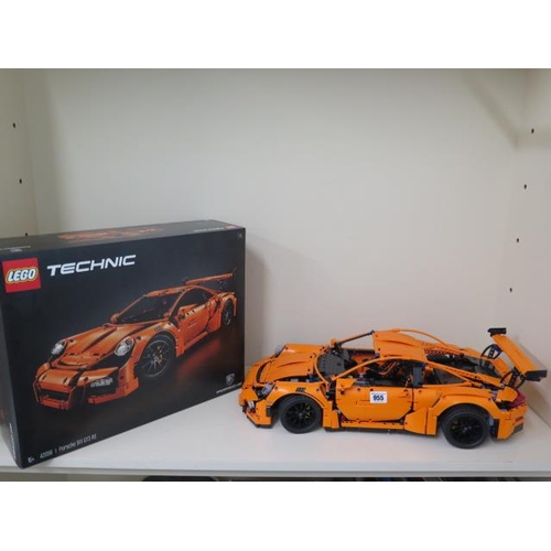 955 - A lego Technic Porsche 911 GT3RJ no 42056 with box, no instructions, believed to be complete but not... 