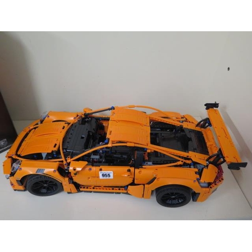 955 - A lego Technic Porsche 911 GT3RJ no 42056 with box, no instructions, believed to be complete but not... 