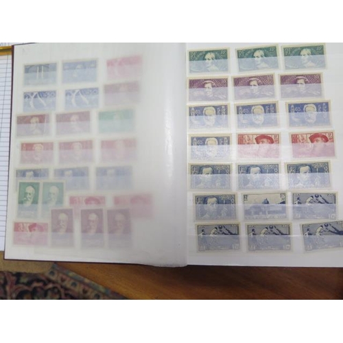 1101 - A collection of French stamps in 7 stock books, catalogue value over £1300