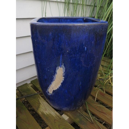 30 - A large glazed pot with mark to side, height 58cm