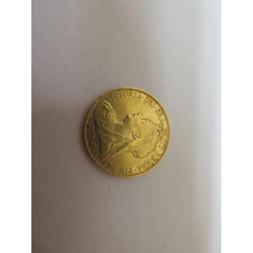 1003 - A Victorian full gold sovereign, dated 1899