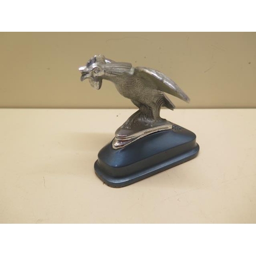 422 - Motoring Interest: A Singer Motors Bantam car mascot on original enamel base, reg 802072, 11cm tall,... 