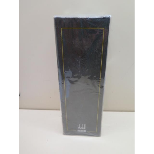 425 - A unused boxed and sealed Dunhill black cocktail shaker- ideal for Christmas