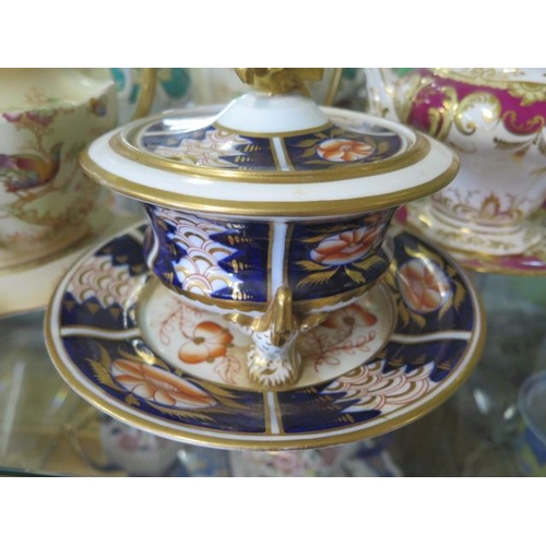 463 - A collection of assorted 19th century tea and table ware including a Grainger Worcester tureen, plea... 