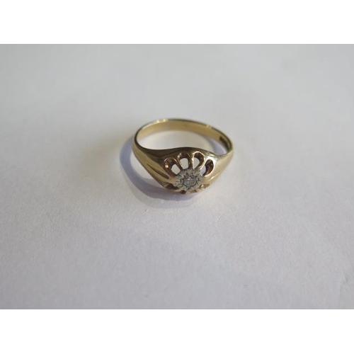 716 - A hallmarked 9ct yellow gold single stone illusion set diamond ring, size U, approx 3.1 grams, gener... 