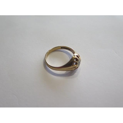 716 - A hallmarked 9ct yellow gold single stone illusion set diamond ring, size U, approx 3.1 grams, gener... 