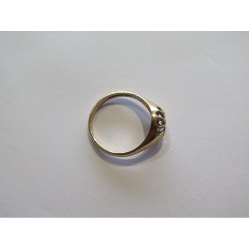 716 - A hallmarked 9ct yellow gold single stone illusion set diamond ring, size U, approx 3.1 grams, gener... 