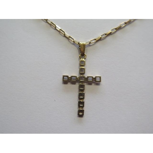 726 - A hallmarked 9ct yellow gold crucifix on a 9ct hallmarked chain, 44cm long, approx 4.2 grams, in goo... 