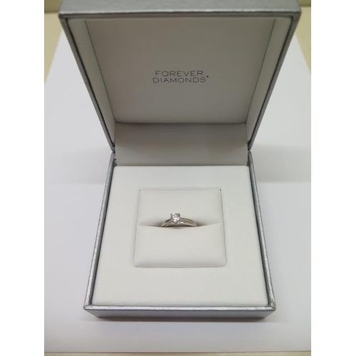 751 - An 18ct white gold diamond solitaire ring, 0.37ct, with diamond shoulders, IGI certificate, stamped ... 