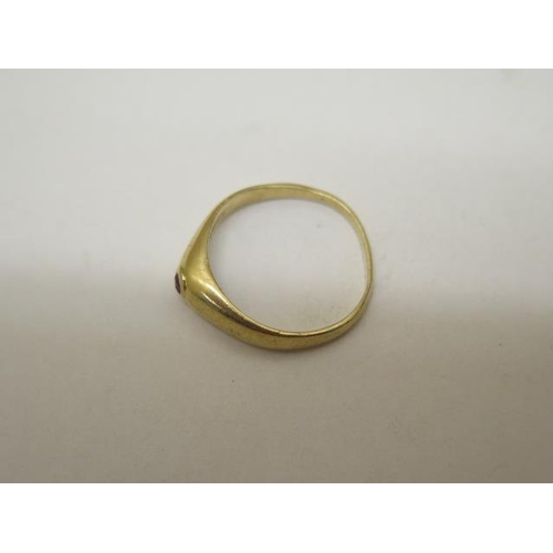 853 - Five 9ct dress rings, sizes H to K, approx 3.3 grams and a gold ring tests to approx 18ct, approx 2.... 