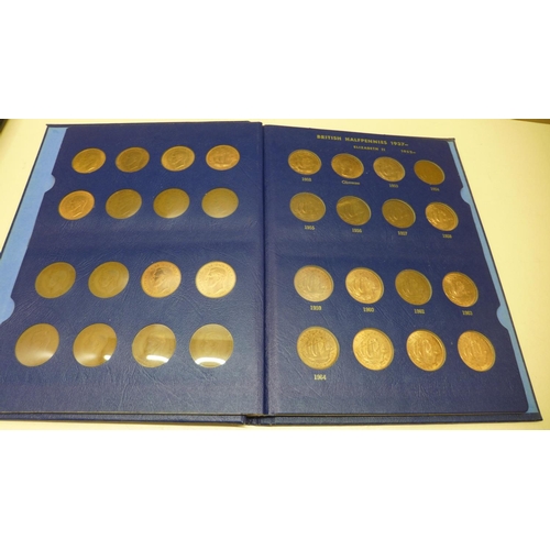 623 - A complete album of 32 British halfpennies 1937-1967