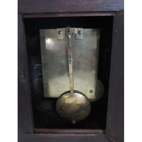 101 - A good quality early 19th century mahogany wallclock with a painted 12 inch Roman numeral dial with ... 