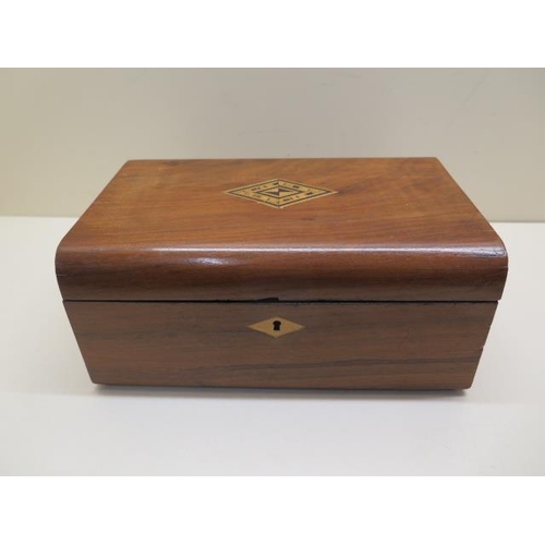 247 - A Victorian inlaid mahogany trinket box with inner tray - missing key but generally good, some losse... 