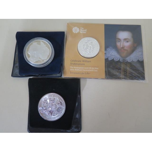 694 - 2016 William Shakespear fine silver coin, wrapped, a 1oz fine silver 2019 £2 coin and a 1993 Austral... 