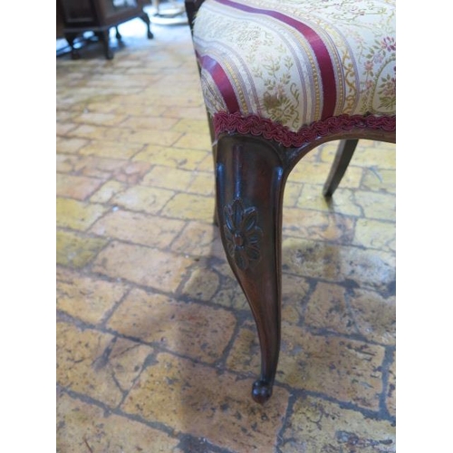 72 - A pretty 19th century rosewood upholstered side chair on carved cabriole legs - in good overall cond... 