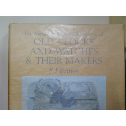 1062 - A good selection of reference books including clocks, watches, photography literature