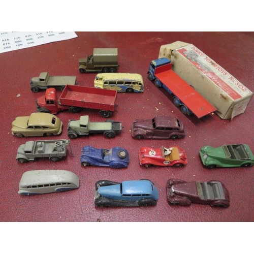 928 - A collection of 23 vintage diecast vehicles mostly Dinky including a Foden flat bed truck 502 with b... 