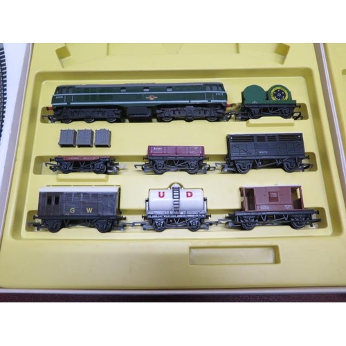 929 - Three Hornby OO Gauge boxed train sets RS608 Flying Scotsman RS 651 Freightmaster set and Royal Mail... 