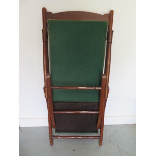 76 - A good early 20th century mahogany folding steamer / campaign chair with adjustable rake, 110cm tall... 