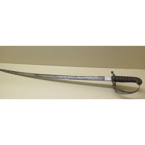 942 - An 1827 Pattern Rifle Volunteers Victorian sword with shagreen grip, 97cm long, no scabbard but in g... 