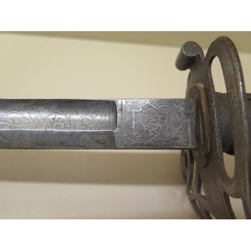 942 - An 1827 Pattern Rifle Volunteers Victorian sword with shagreen grip, 97cm long, no scabbard but in g... 