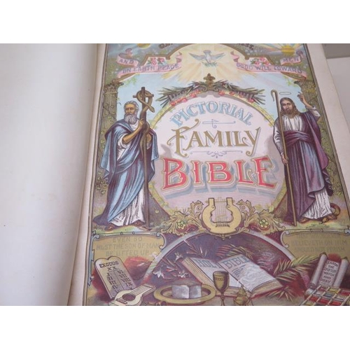 982 - A large Parallel Bible The Old and New versions in parallel columns with coloured illustrations, The... 