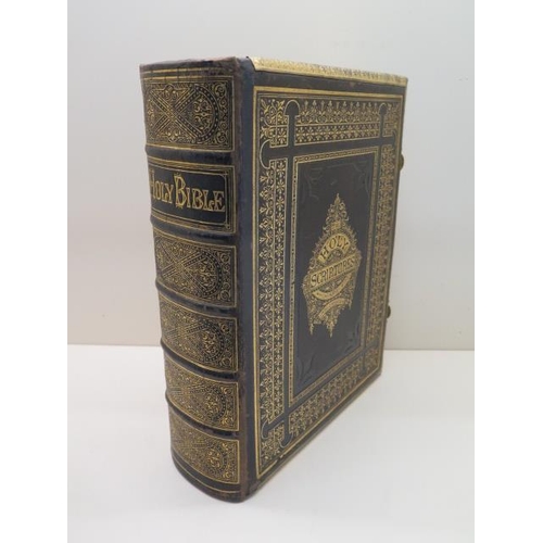 983 - A Victorian Family Bible by the late Rev John Brown published by JG Murdoch, 10cm x 34cm x 27cm, gen... 