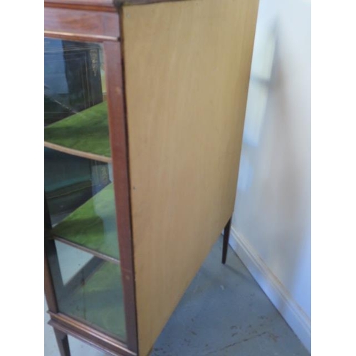 79 - An Edwardian mahogany two door display cabinet with replaced back panel, 130cm tall x 92cm x 35cm