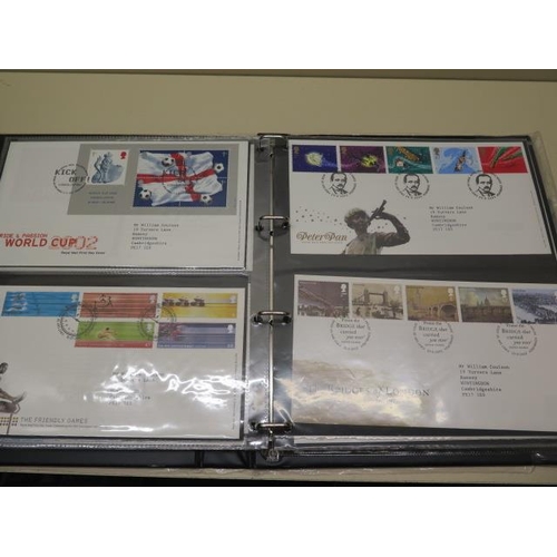 986 - Ten albums of 1st day covers with over 500 covers