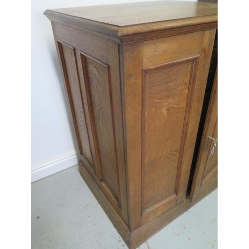 51 - A 1900s oak 2 door collectors / specimen chest with 10 drawers removed from a Cambridge College, 109... 