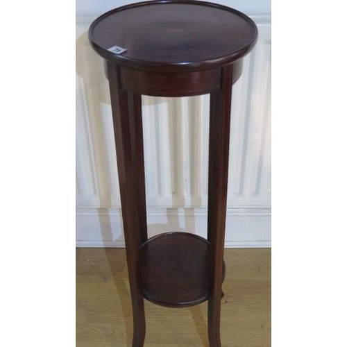 75 - An Edwardian mahogany and inlaid 2 tier jardinere / plant stand, 95cm tall x 31cm diameter, in good ... 