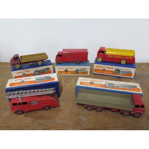 806 - 4 Dinky lorries- A.E.C tanker 591, Guy van 514, Big Bedford 522 and Foden 501 and a fire engine 555,... 