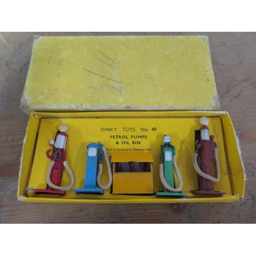 807 - A boxed Dinky Toys pump set no 49