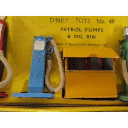 807 - A boxed Dinky Toys pump set no 49