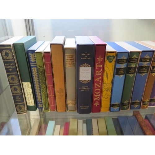 951 - A good selection of Folio Society books, approx 60