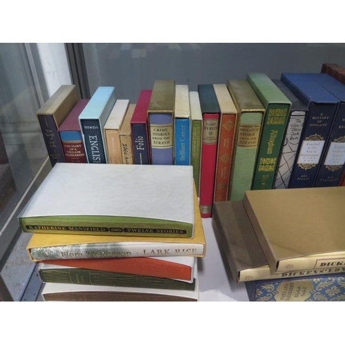 951 - A good selection of Folio Society books, approx 60