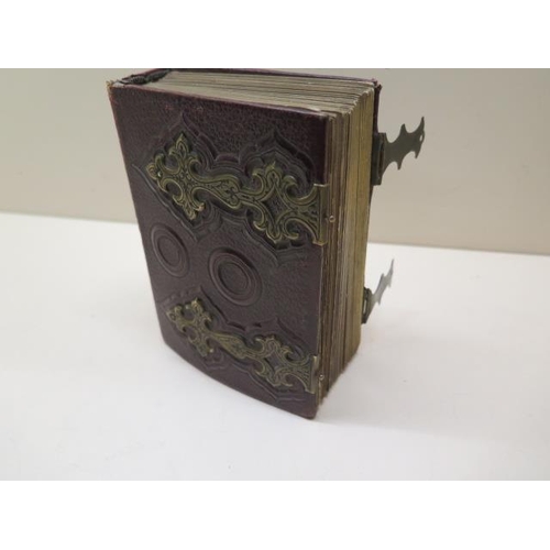 343 - A Victorian Carte de Visite photograph album and an autograph sketch album