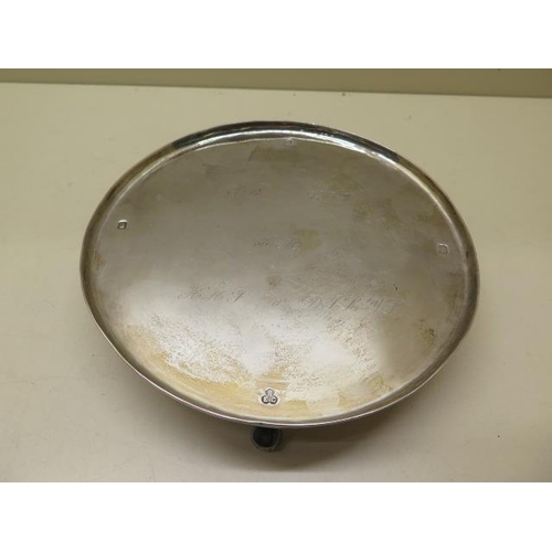 426 - A heavy Brittania silver salver on three feet, maker REC, 4.5cm tall x 20cm, approx 14.7 troy oz, en... 